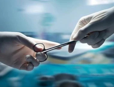 «Αν μπορούσα θα έκανα 100 φορές λίφτινγκ κι όχι μία». - Δείτε ποια γνωστή παρουσιάστρια το είπε (βίντεο)